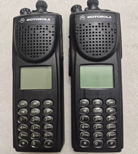 Motorola XTS3000 III UHF Digital Portable Radio(No battery)