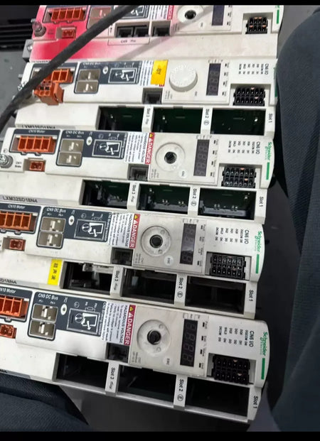 Schneider Electric LXM32SD18N4 Servo Drive 1.8kW Single-Axis Motion Controller