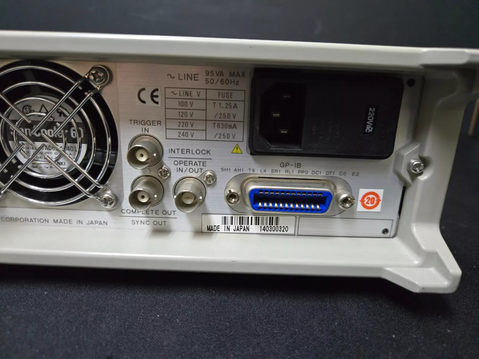 ADCMT 6240A DC Voltage / Current Source / Monitor