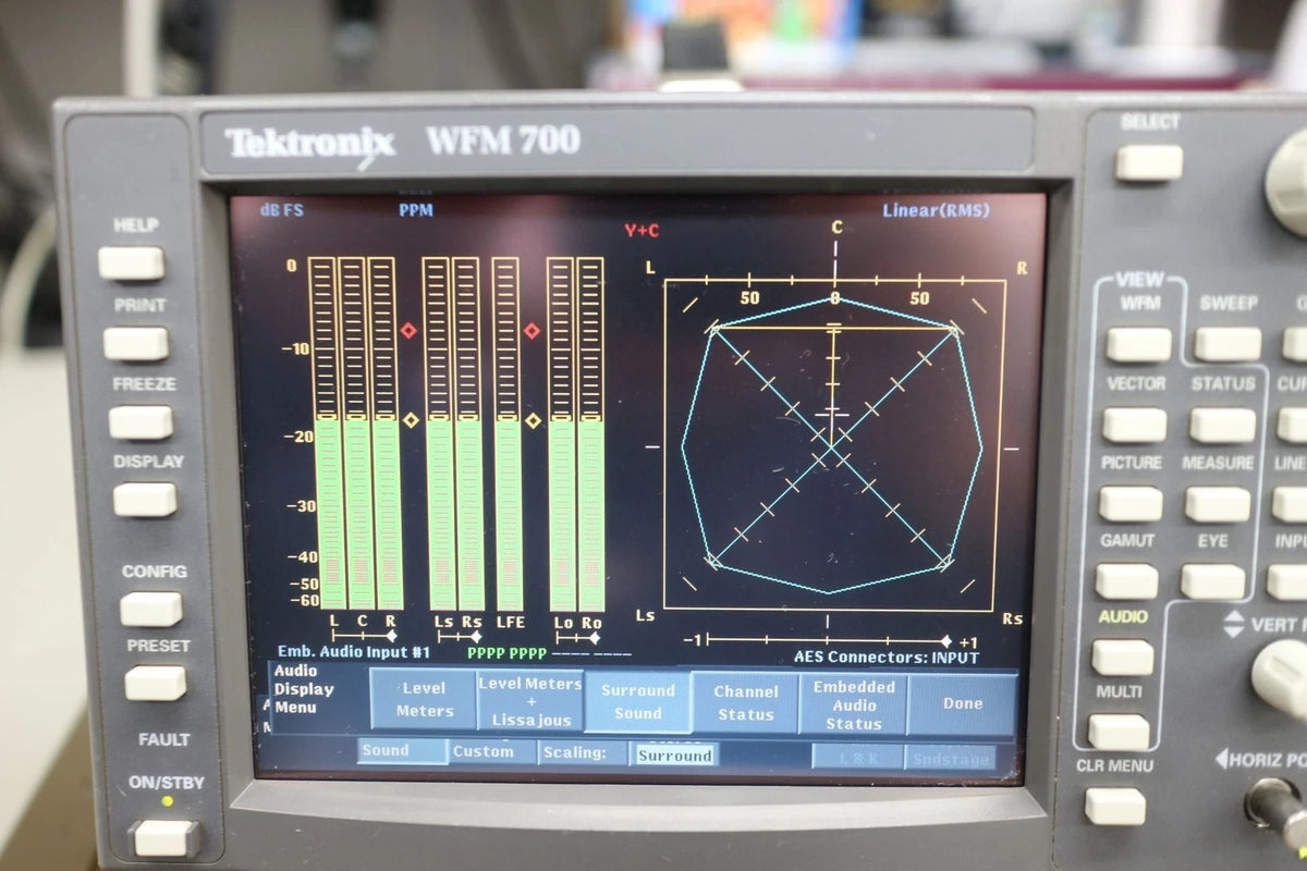 Tektronix WFM700M /01 Multiformat Wave form Monitor