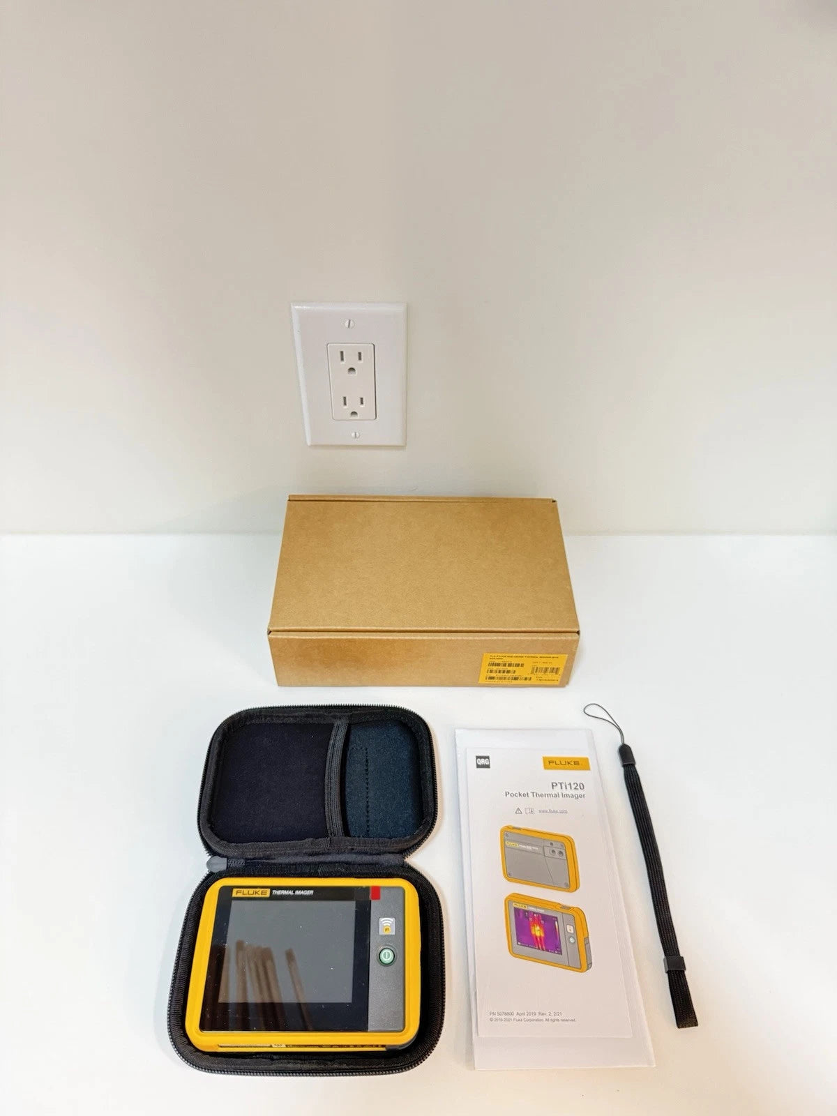 FLUKE PTi120 Pocket IR Thermal Imager (New Factory Sealed)