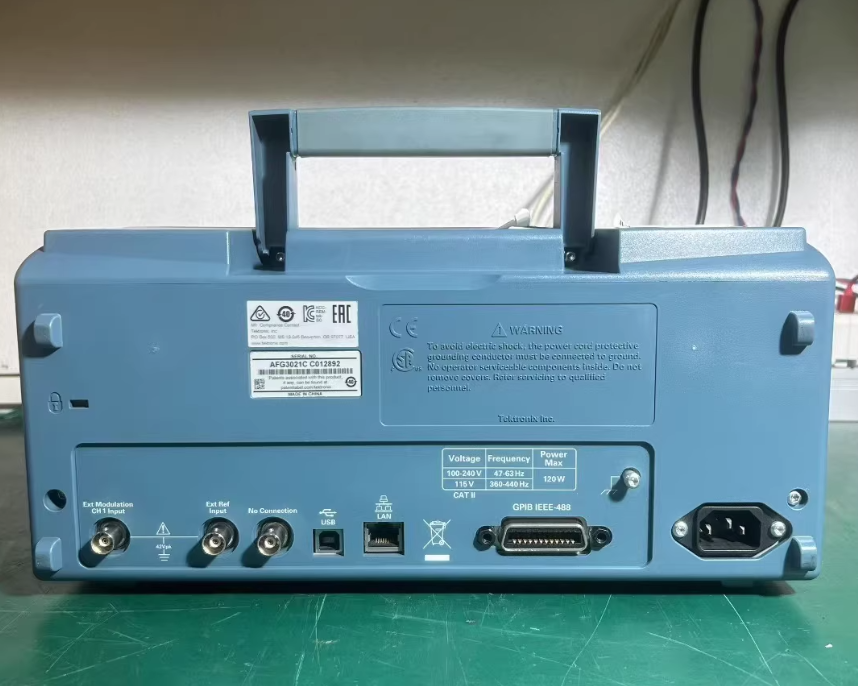 1pcs Tektronix AFG3021C Function Generator 1CH, 25MHz