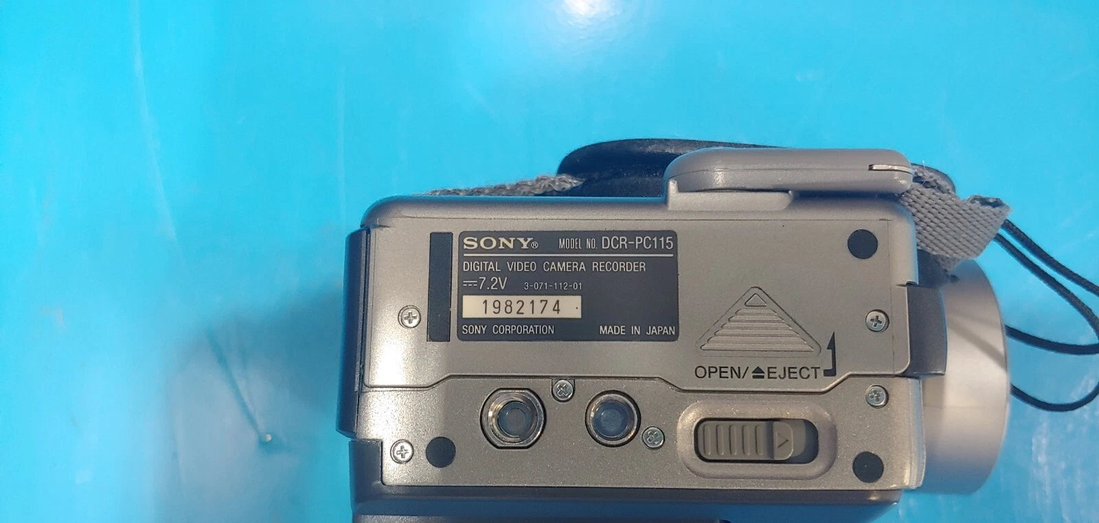 SONY DCR-PC115 Digital Video Camera Recorder (2174)
