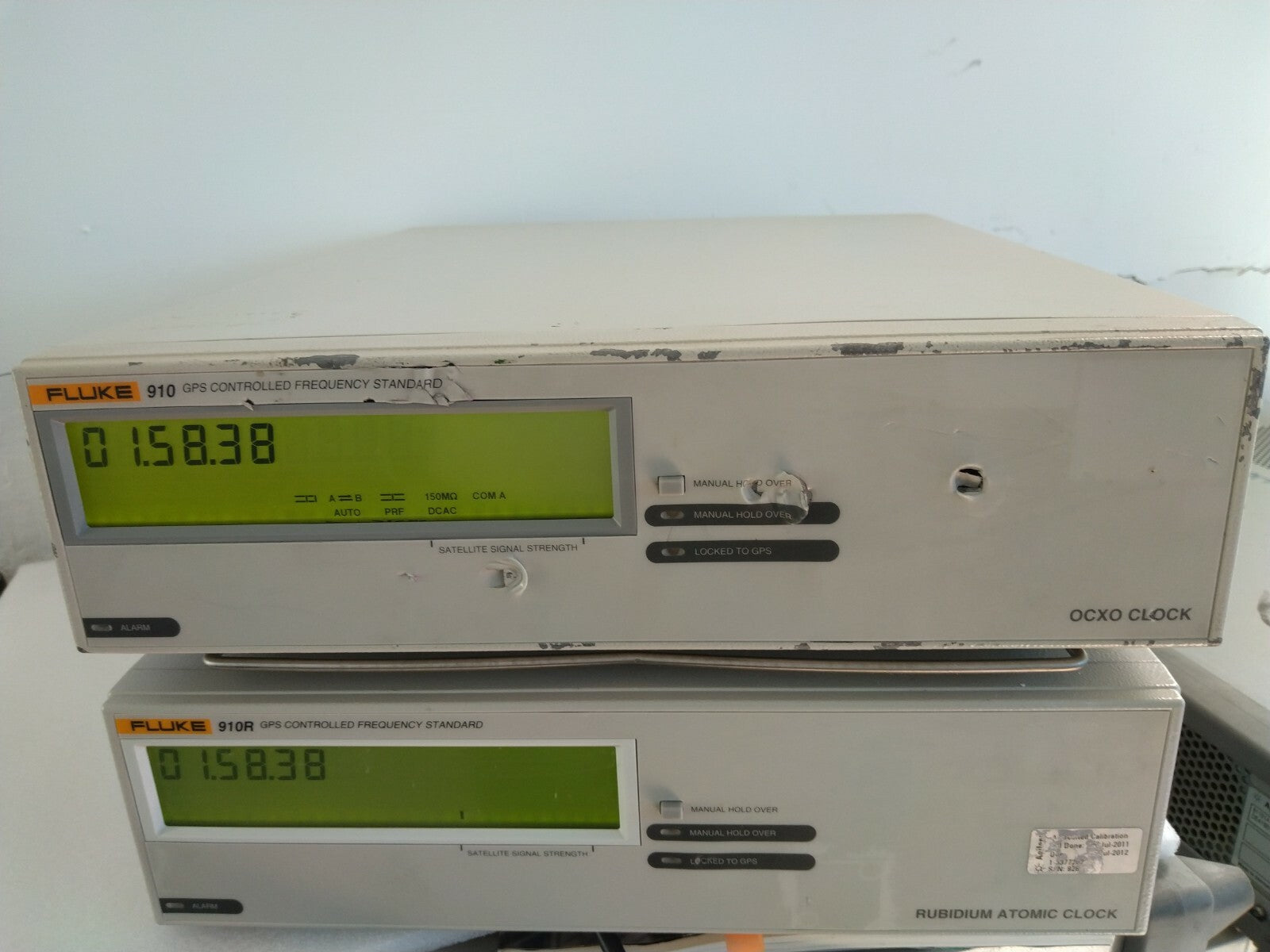 Fluke 910 GPS Controlled Frequency Standard OCXO CLOCK