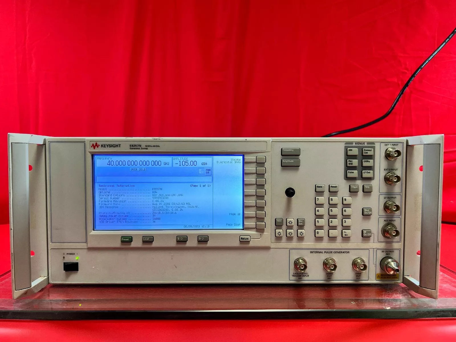 Agilent/Keysight E8257N (E8257D) Opt. U04 PSG Sweep Generator