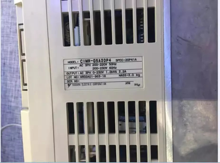 CIMR-G5A20P4 CIMR Product: Variable Frequency Drive