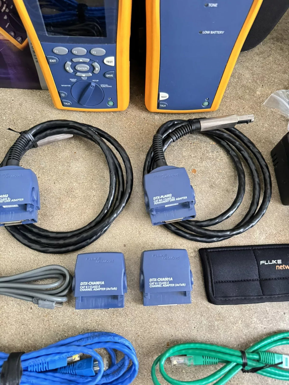 Fluke Networks DTX-1800 Cable Analyzer Kit with DTX-CHA001A CAT6 Channel Adapters