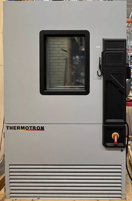 Thermotron SM-32C-8200 Environmental Test Chamber with Humidity SN 40300