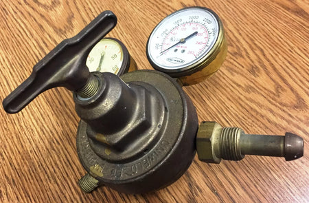 Uniweld Compressed Inert Gases Regulator for Welding Applications