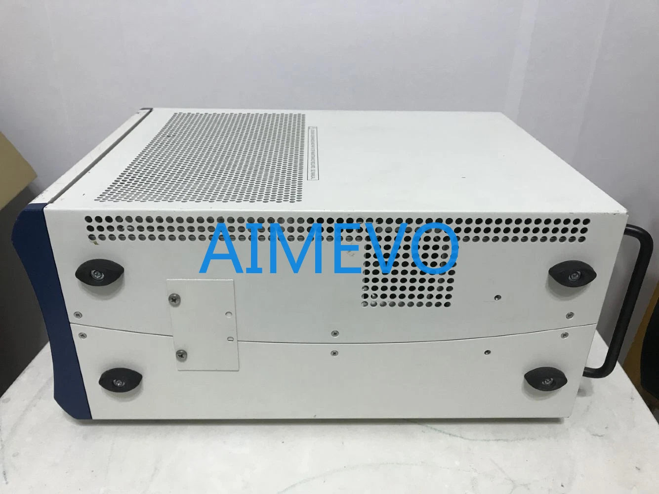 National Instruments NI PXI-1042Q Quiet 8-Slot 3U PXI Chassis
