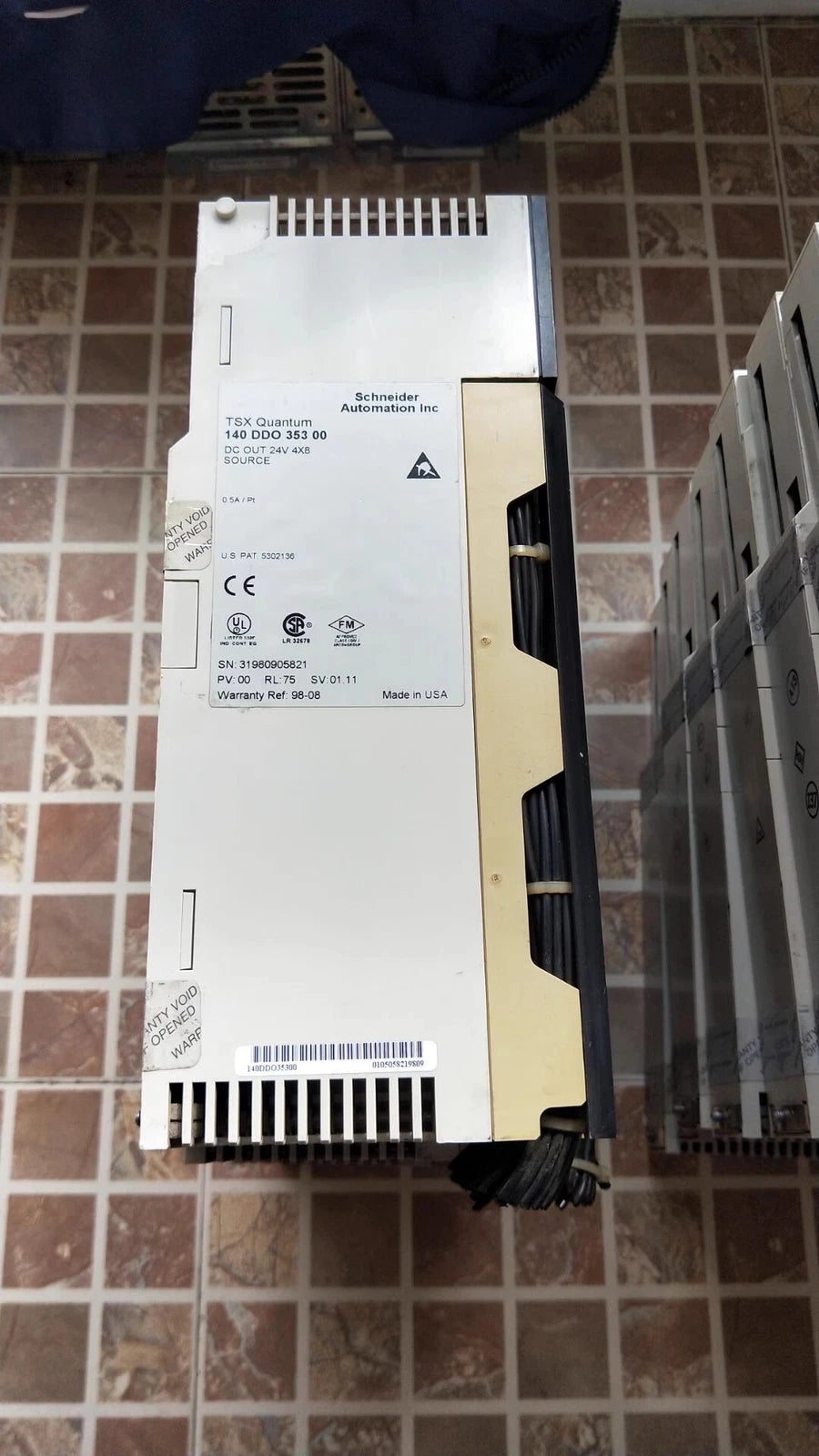 Schneider Electric 140DDI35300 Input Module