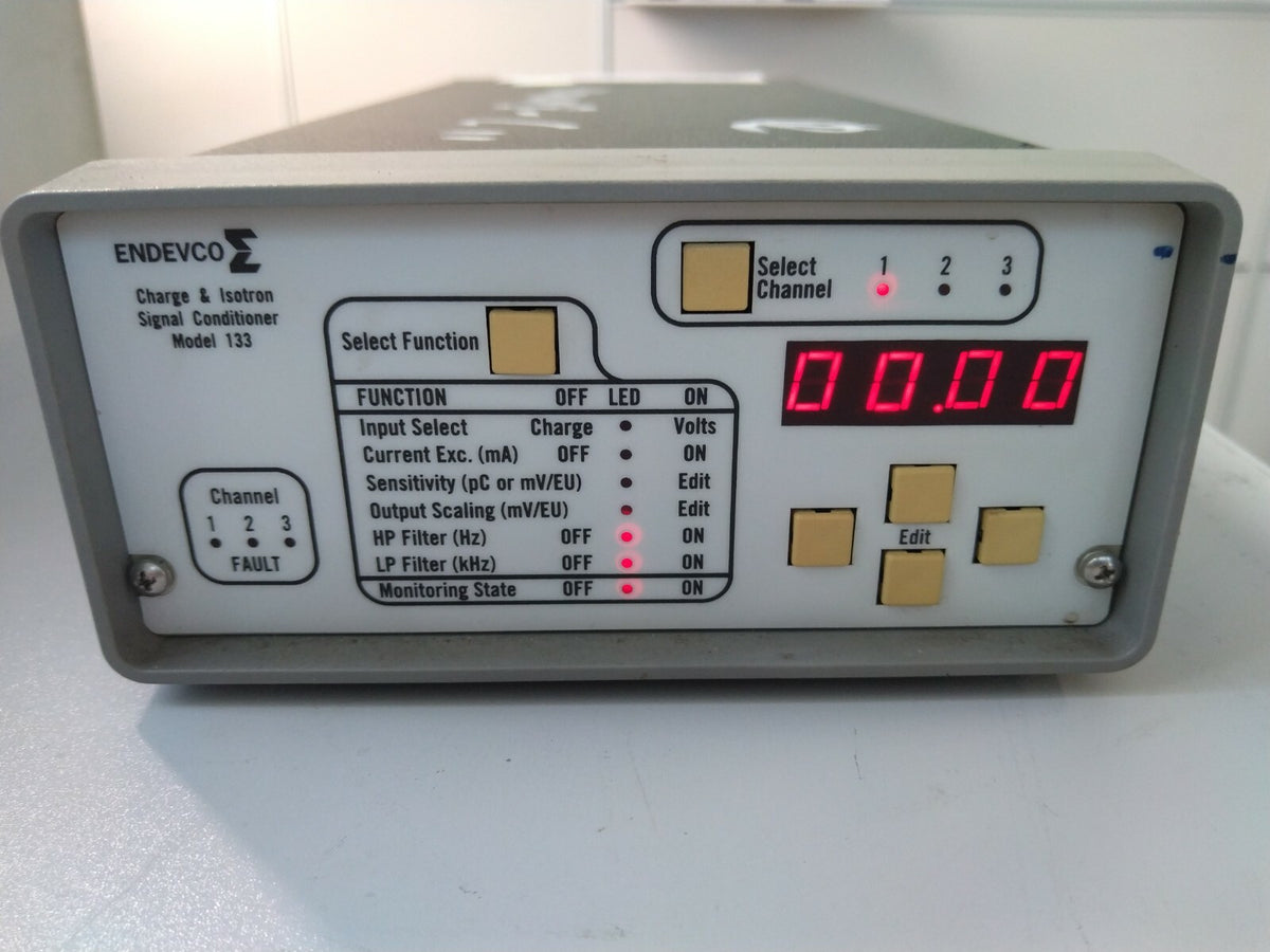 Endevco Signal Conditioner Model 133