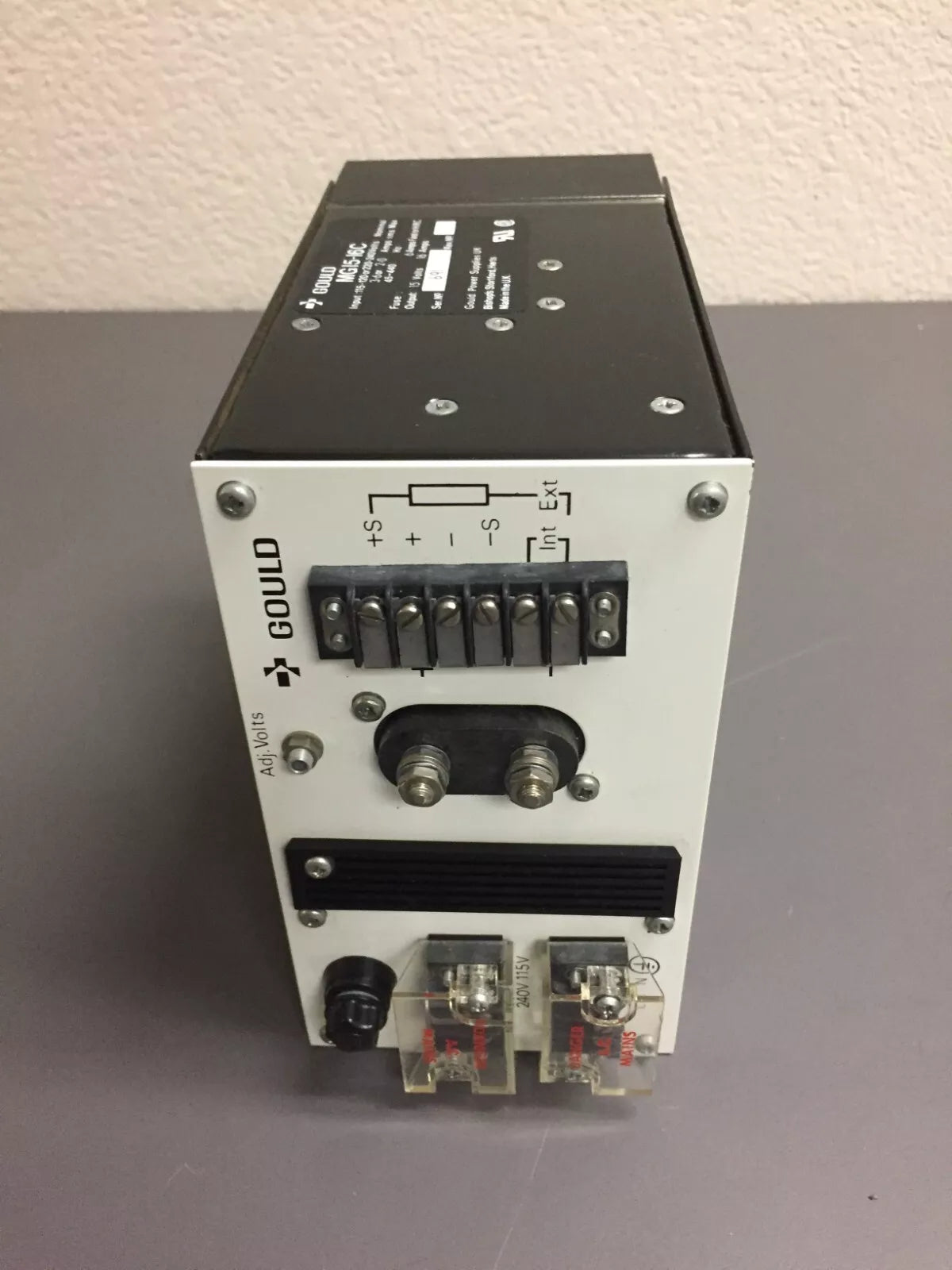 Gould P/N MG15-16C DC Power Supply, Input 115-120V or 220-240V, Output 15V 16A