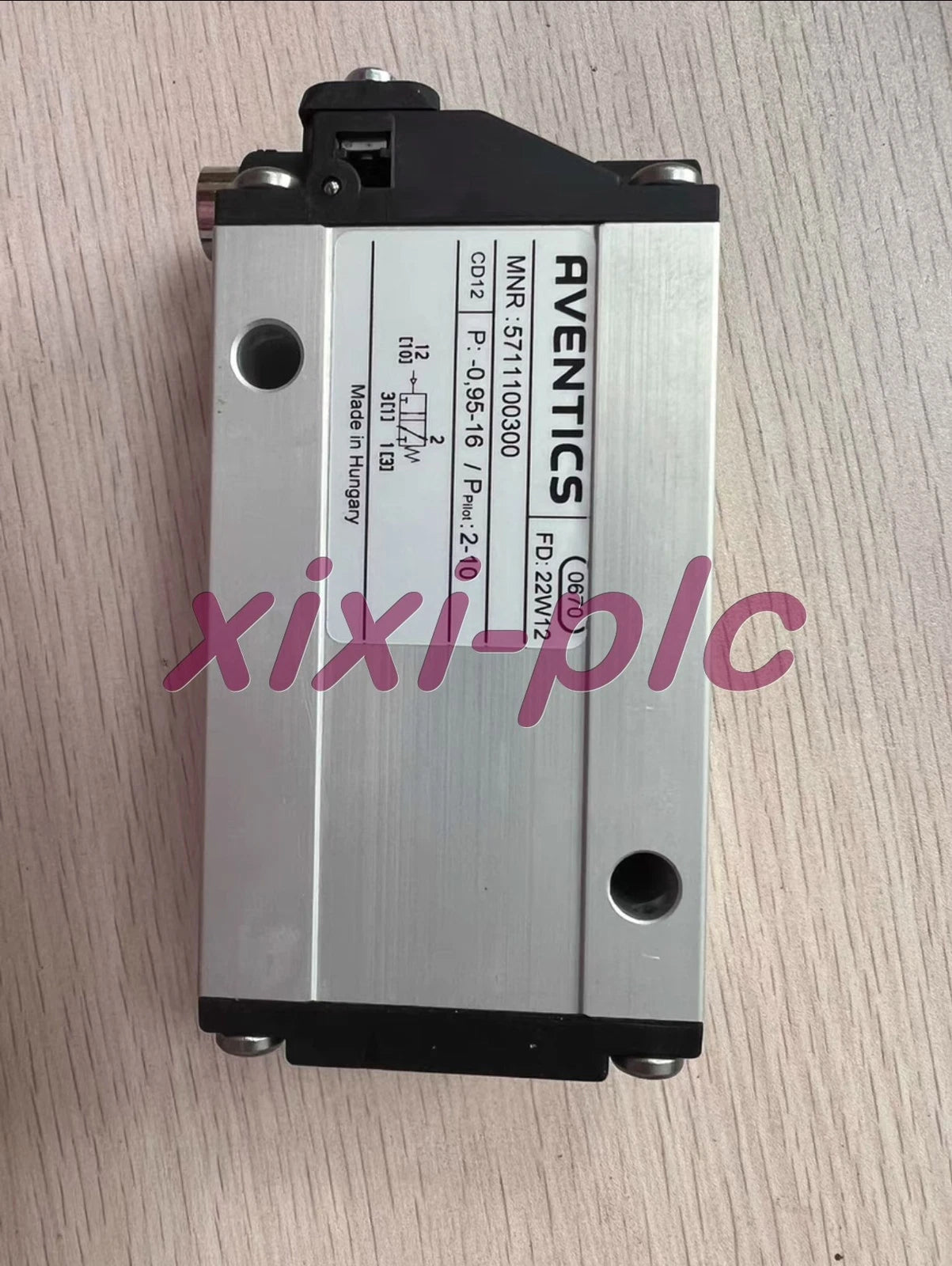 1pcs NEW Aventics 5711100300 Pneumatic Valve for Efficient Air Flow Control