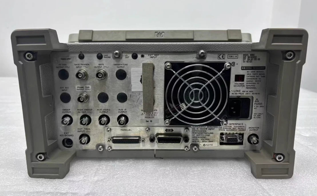 1pcs Keysight Agilent HP 8595E Portable Spectrum Analyzer, 9 kHz to 6.5 GHz