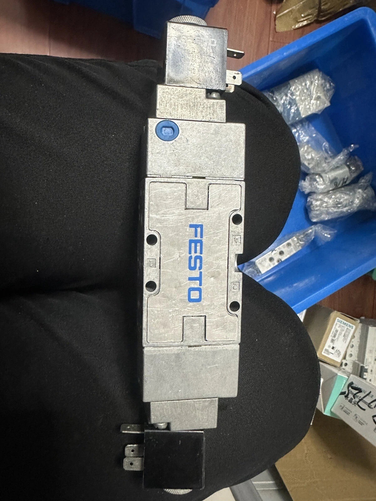 Festo MFH-5/3E-1/8-B 30483 Valve: Features, Specifications