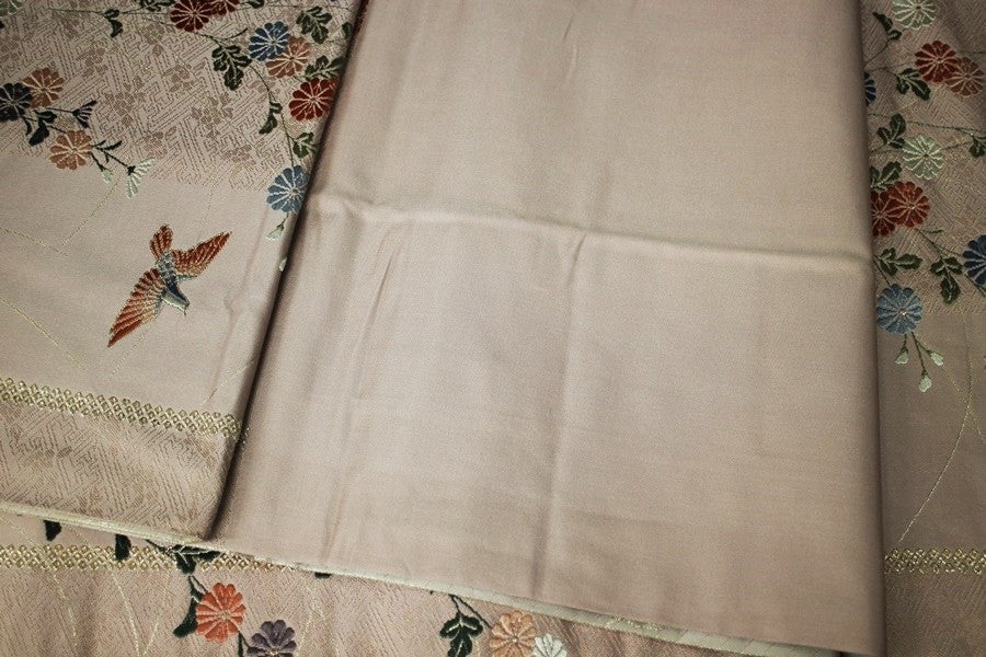 Auspicious Bird & Chrysanthemum