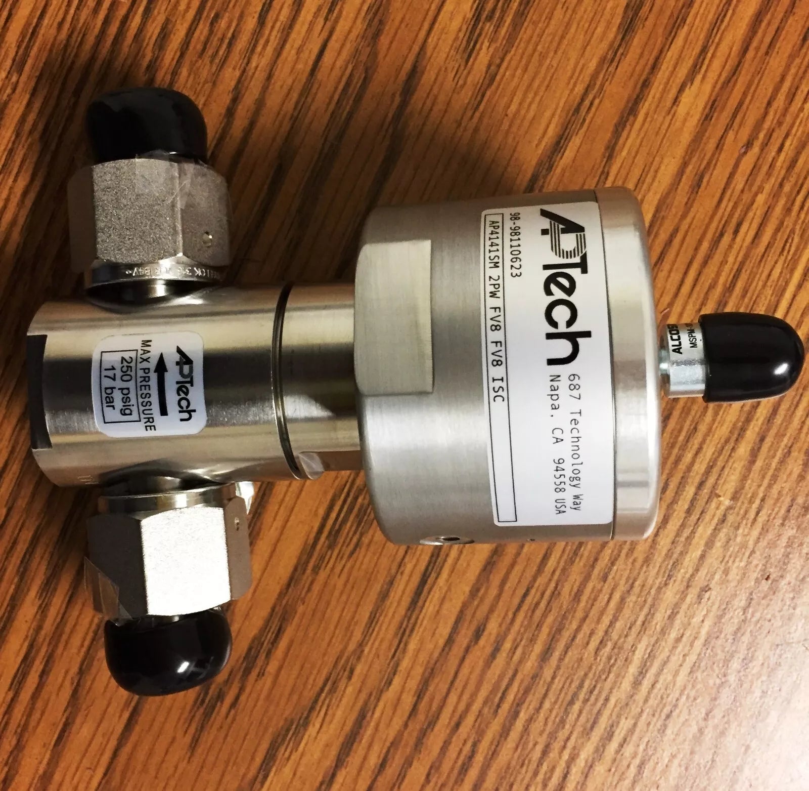 APTech AP4141SM-2PW-FV8-FV8- ISC Pneumatic Valve