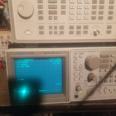 Tektronix 2712 Spectrum Analyzer