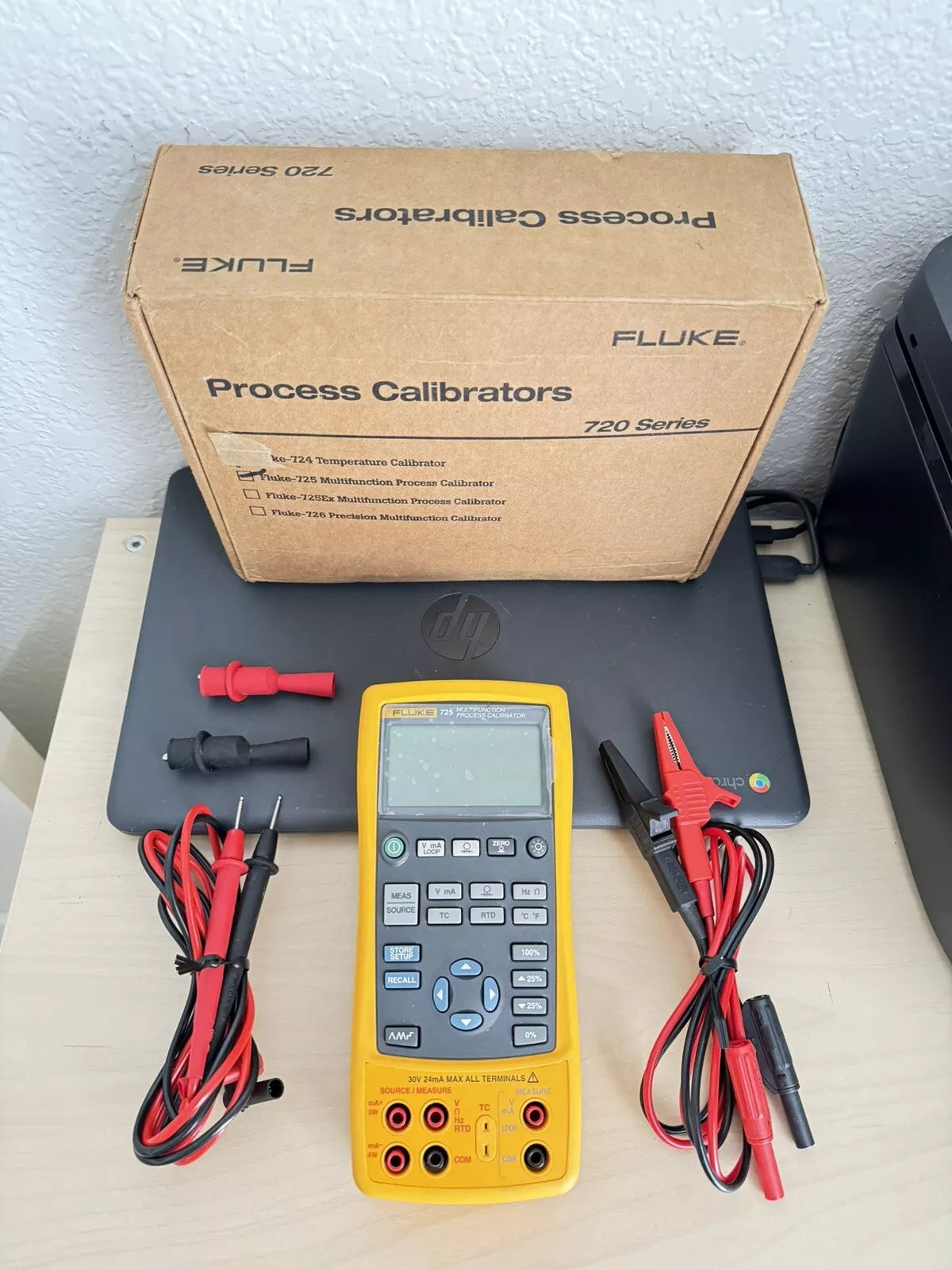 FLUKE 725 Multifunction Process Calibrator with Factory Box - Excellent Condition