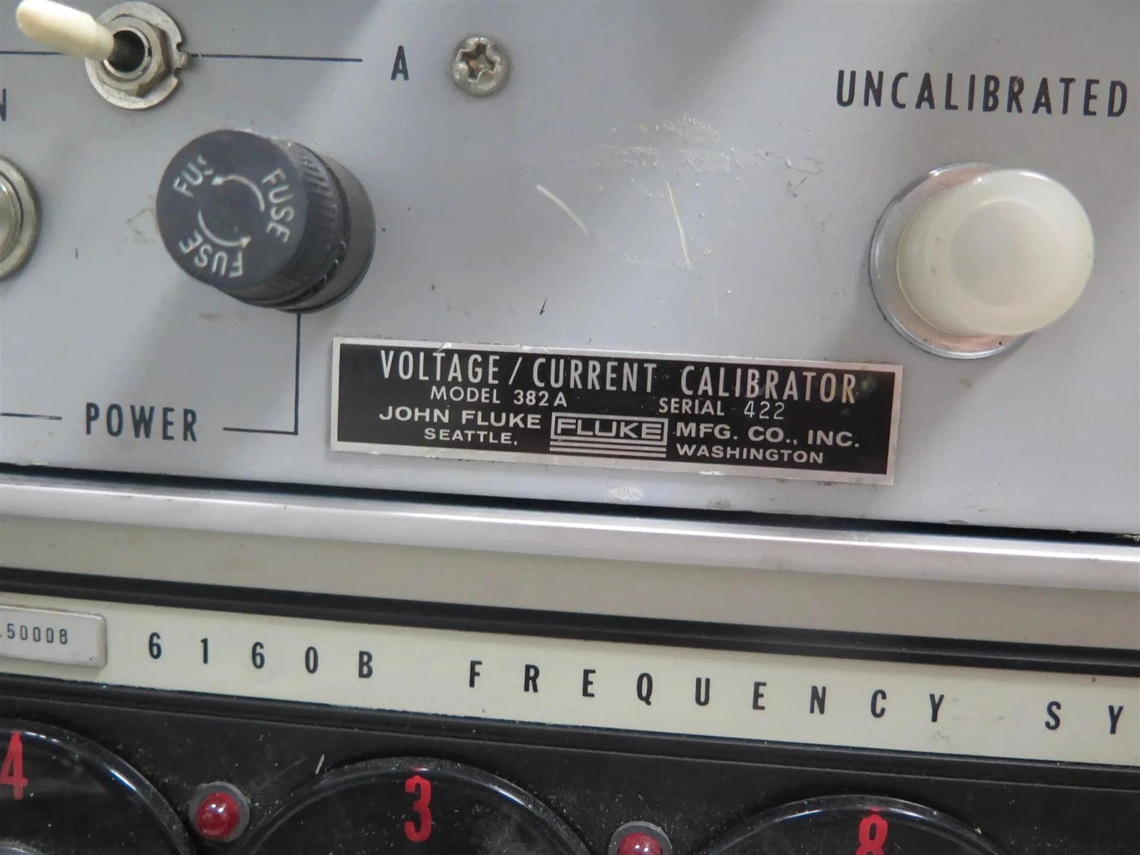 Fluke 382 A DC Voltage Current Calibrator - Free Shipping