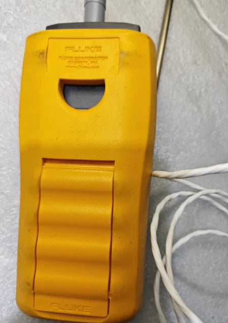 FLUKE 1523 Handheld Reference Thermometer - Professional Temperature Measurement Tool