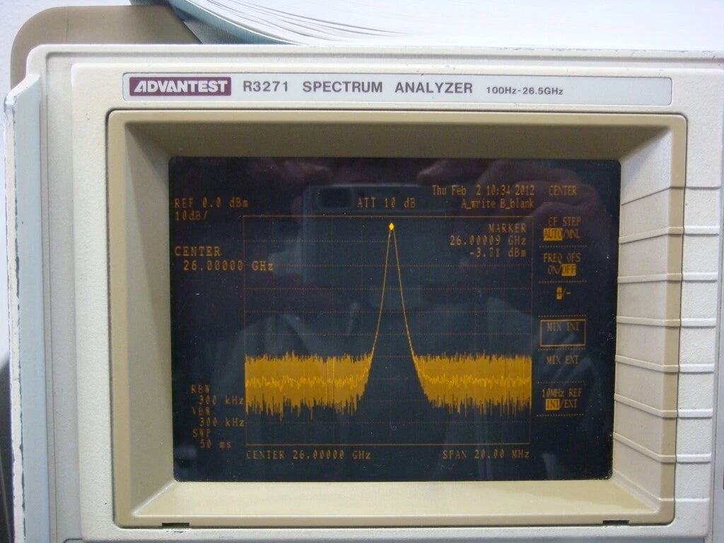 ADVANTEST R3271 100Hz-26.5 GHz Spectrum Analyzer
