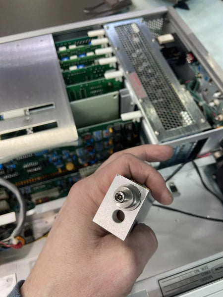 Wiltron Anritsu 6640B-10 26.5GHz to 40GHz Sweep Signal Generator Part