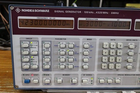 Rohde&Schwartz SMHU /B4 100KHz-4320MHz Signal Generator