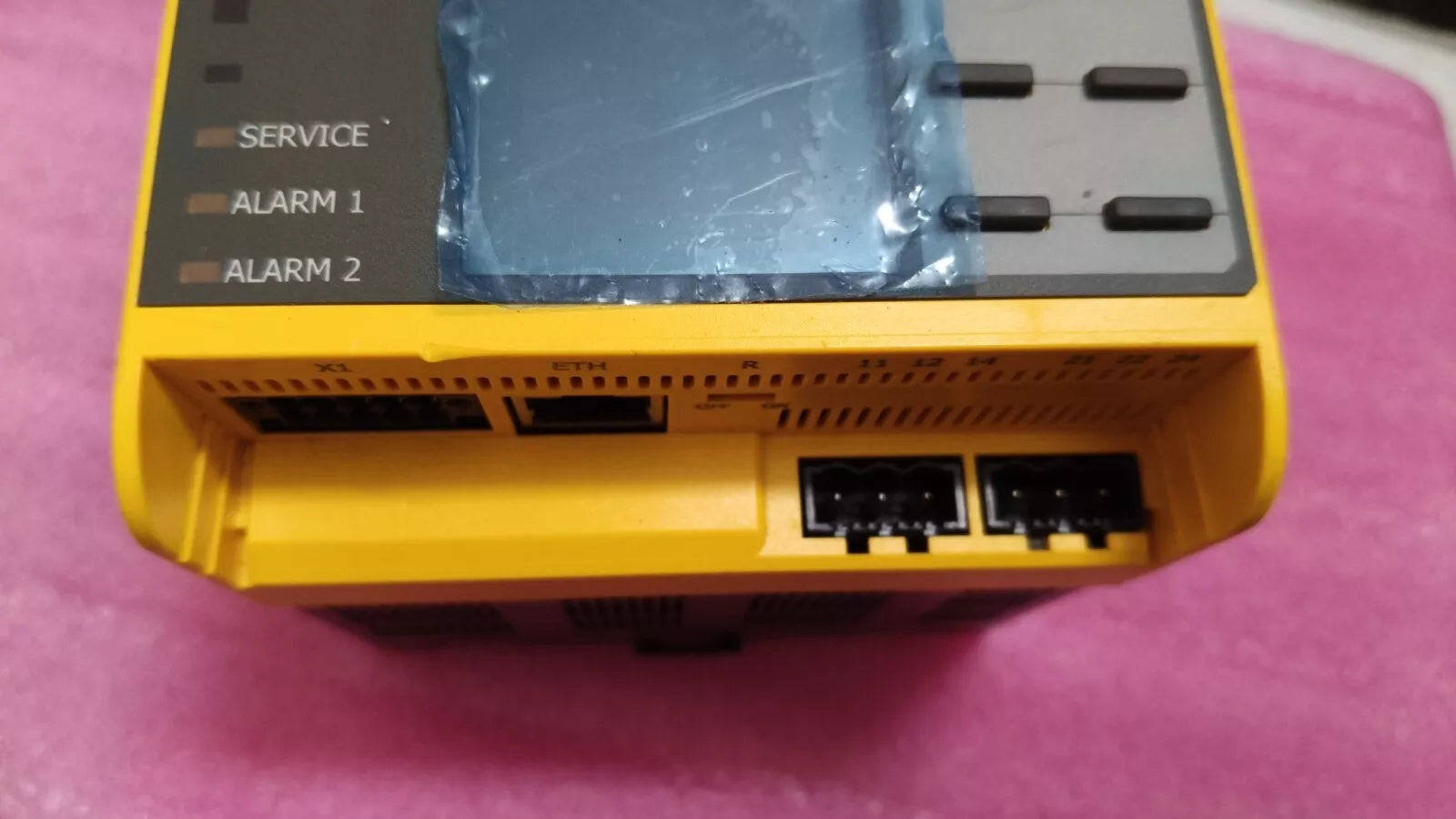 BENDER ISO685-D Isometer Digital Ground Fault Monitor/Detector ISO685W-D