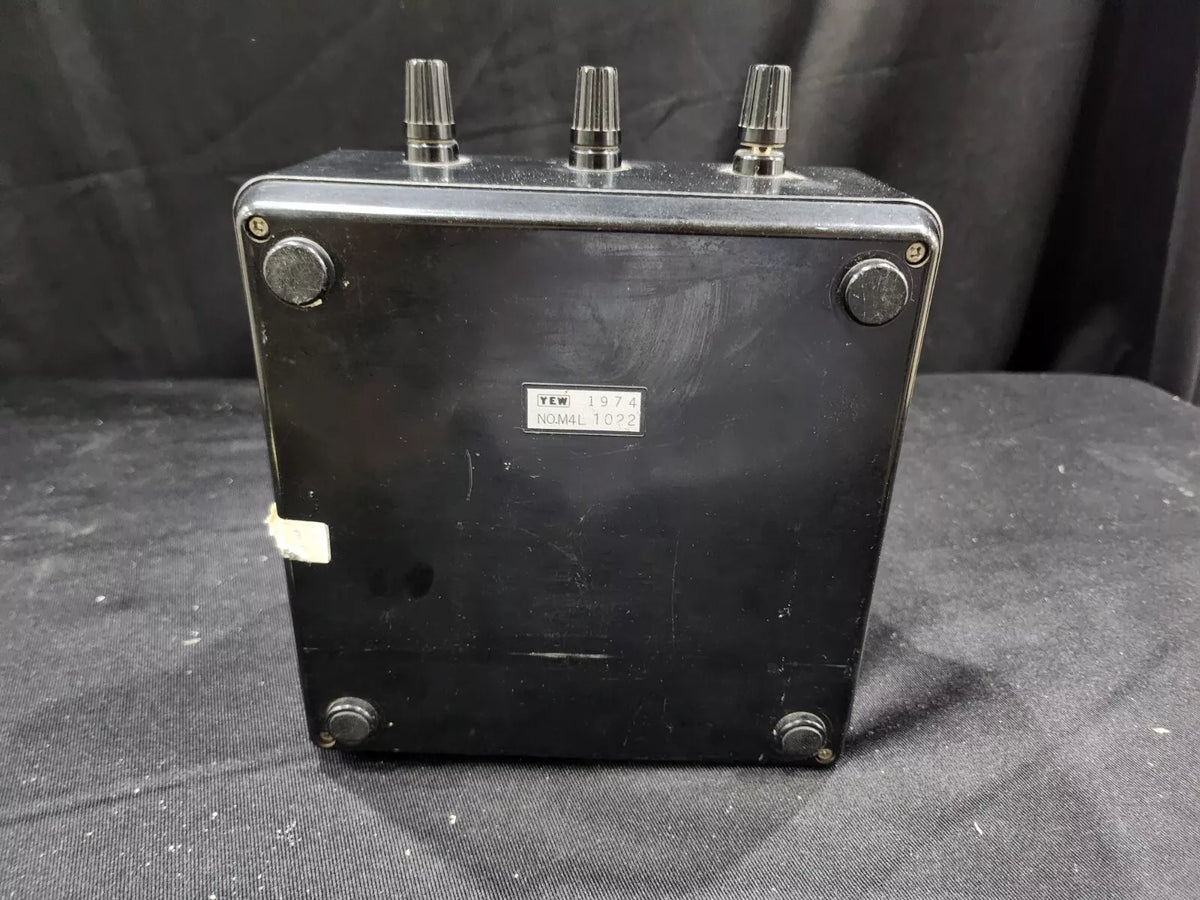 Yokogawa Voltage Meter: Digital Display, AC/DC Measurements