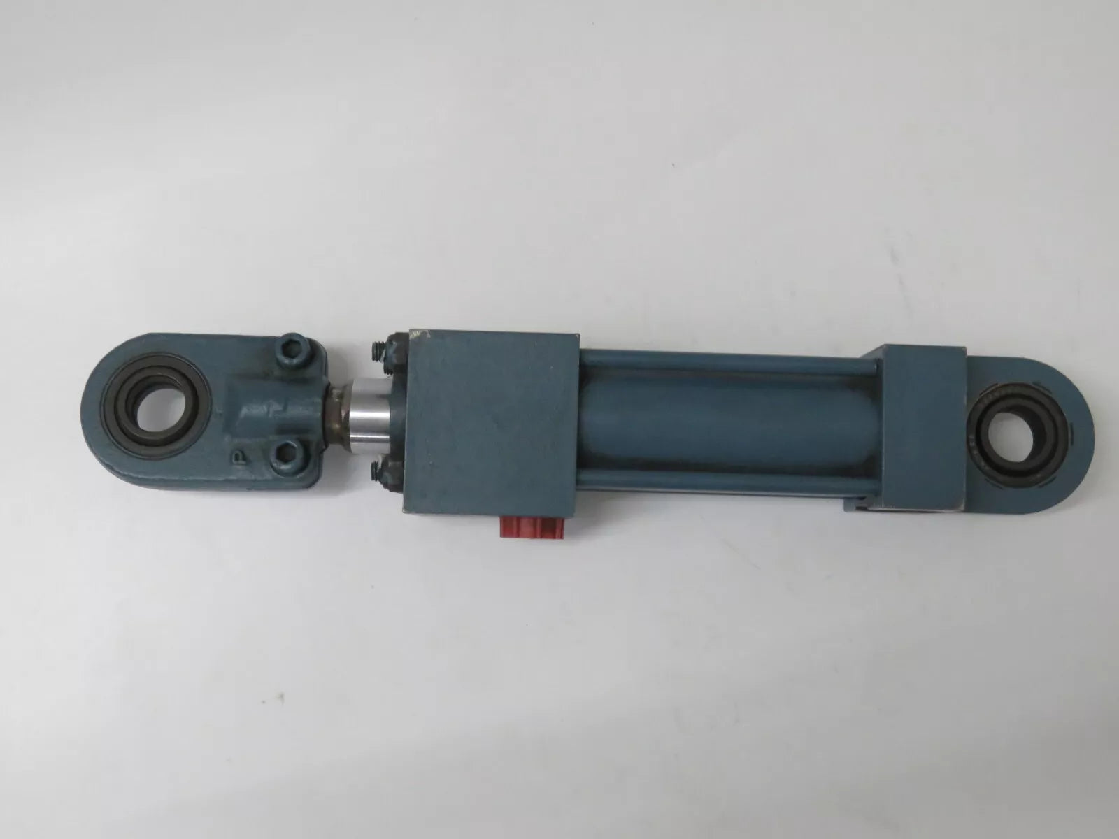 Rexroth Bosch CDT3 32 Z11 FVM Group 918 Hydraulic Cylinder