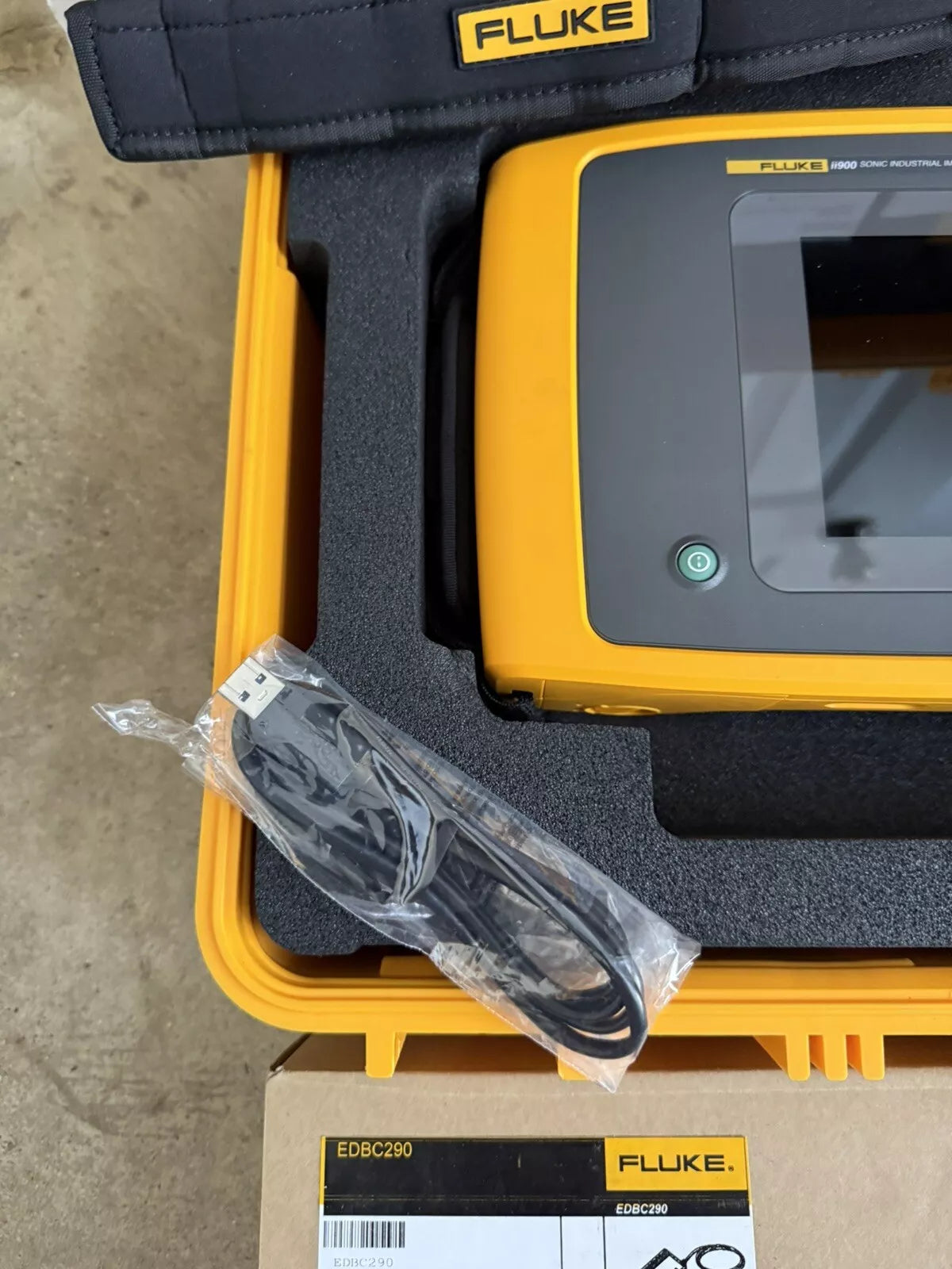 FLUKE ii900 Industrial Acoustic Imager with Batterie & Charger
