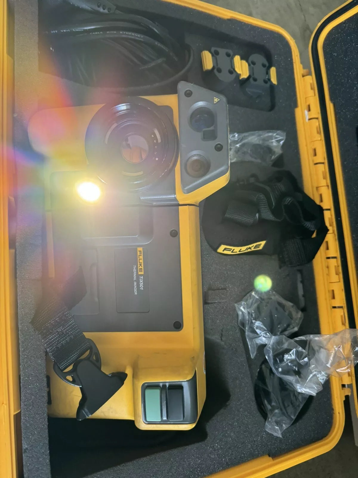 FLUKE FLK-TIX501 60Hz Infrared Camera Color LCD - Next Day Shipping