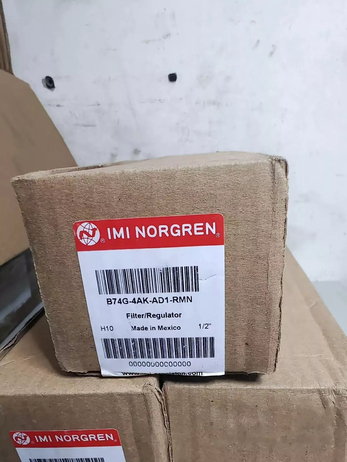 B74G-4AK-AD1-RMN Pressure Regulating Valve