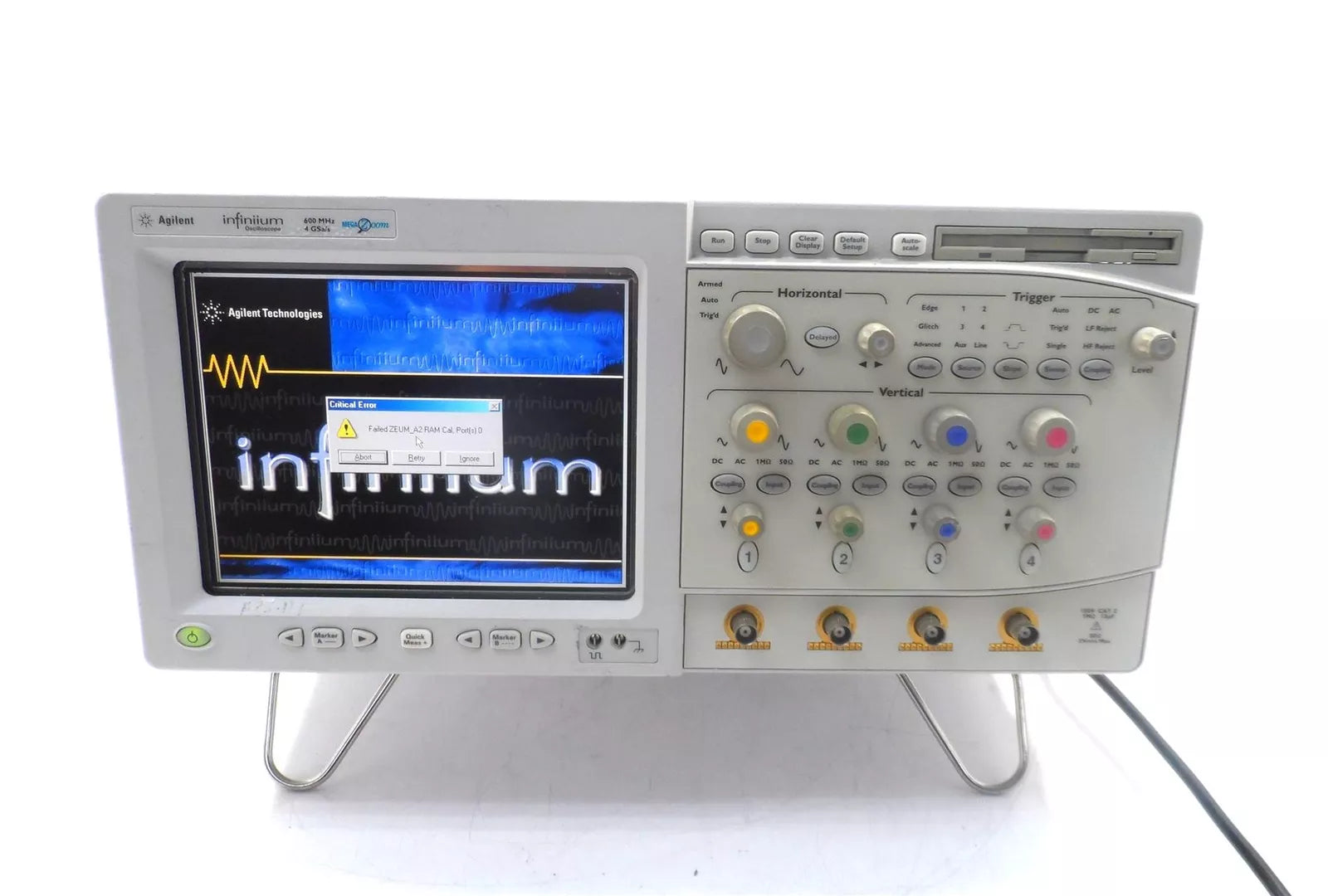 Agilent Infiniium Oscilloscope 54831M 600 MHz 4 GS/a
