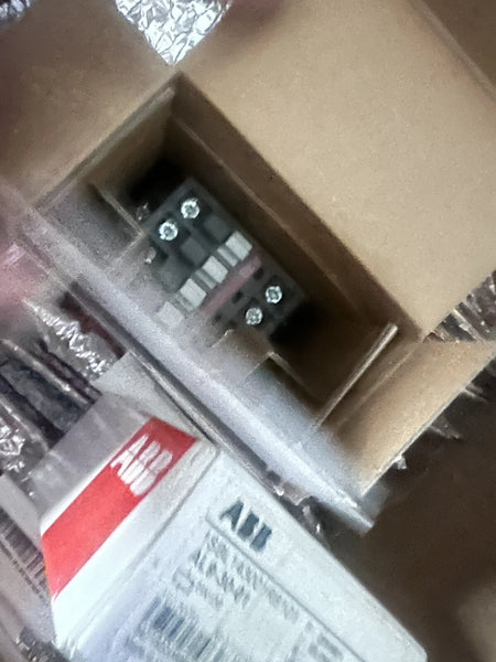 AL9-30-01 24VDC 25A/9A-AC1/3 2.2KV 1SBL143001R8101