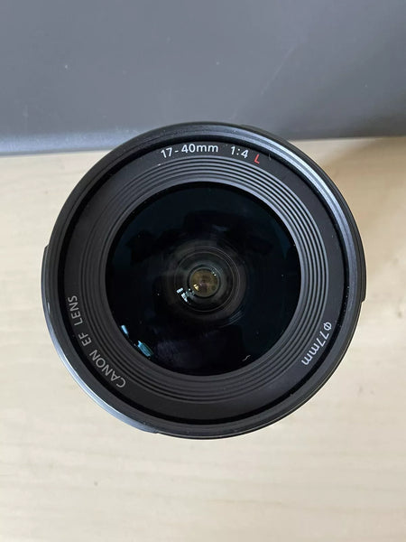 Canon EF 17-40mm f/4L Ultra Wide Angle Zoom Lens - Black (8806A002)