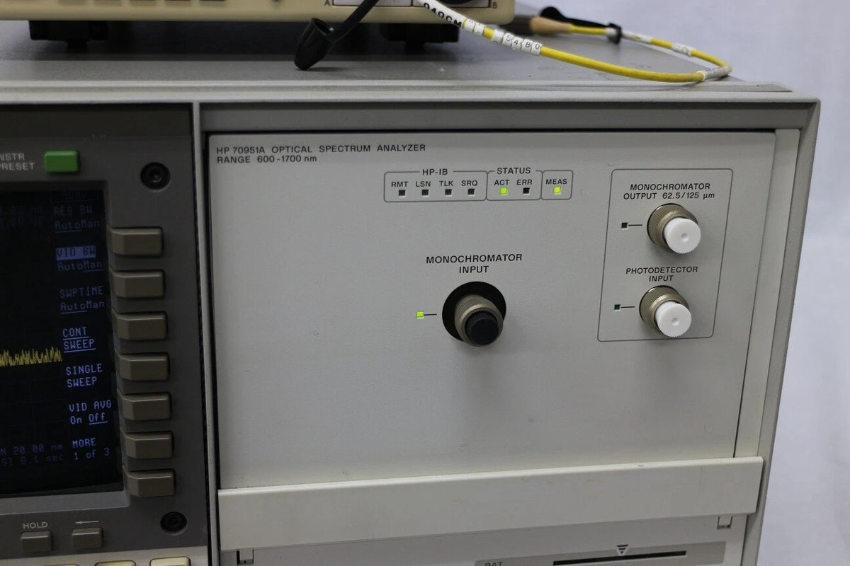 HP 70951A /001 600-1700nm Optical Spectrum Analyzer