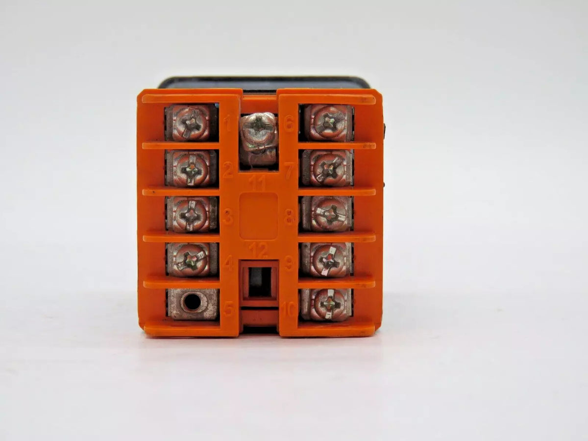Selec XT546 Digital Timer Dual Display 24VDC