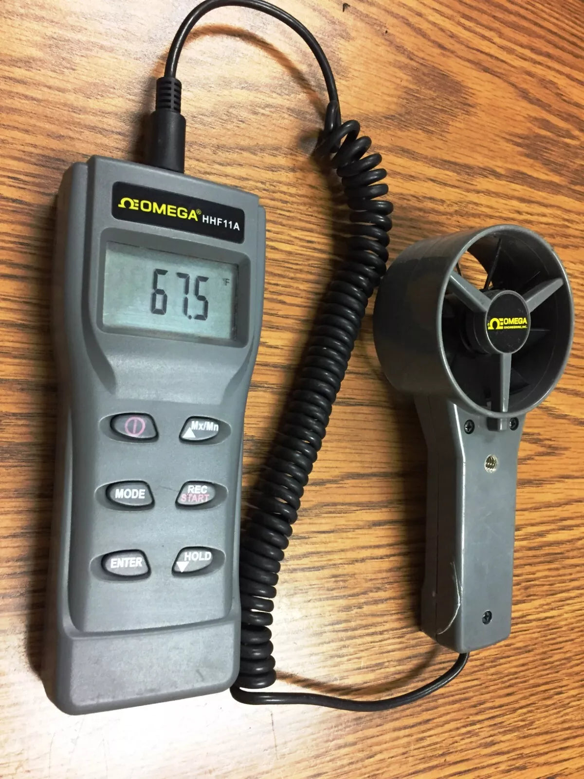 Omega HHF11A Air Velocity Humidity Dew Point Wet Bulb Air Volume Meter