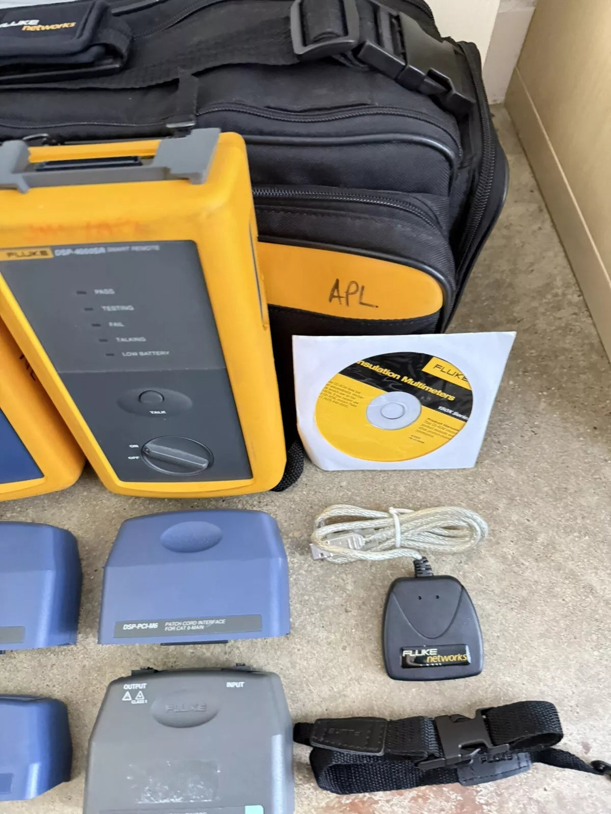 Fluke DSP-4300SR/DSP-4000SR Smart Remotes with Case and Accessories