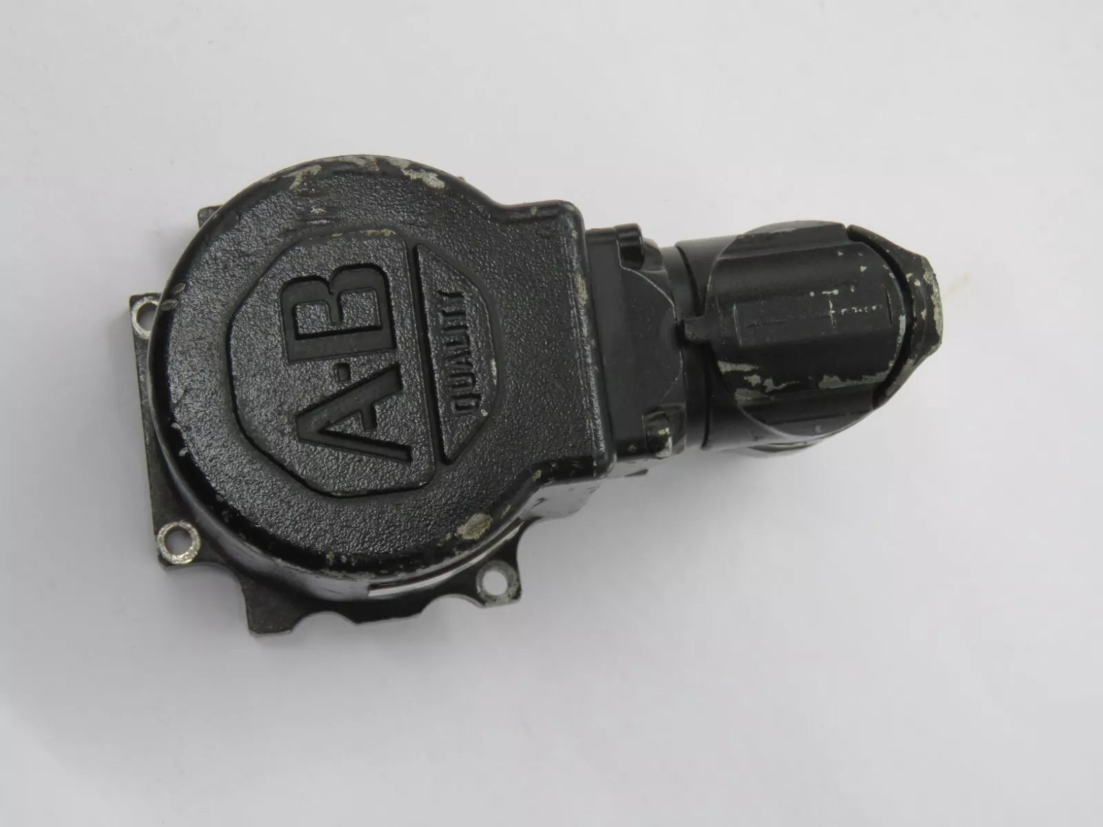 Allen Bradley VPL-B0632F-PK14AA Servo Motor Back Casing with Connector