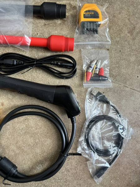 FLUKE BT520 Battery Analyzer Kit - New Sealed