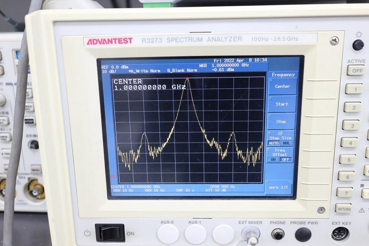 Agilent 8664A /001/004 3GHz SYNTHESIZED SIGNAL GENERATOR