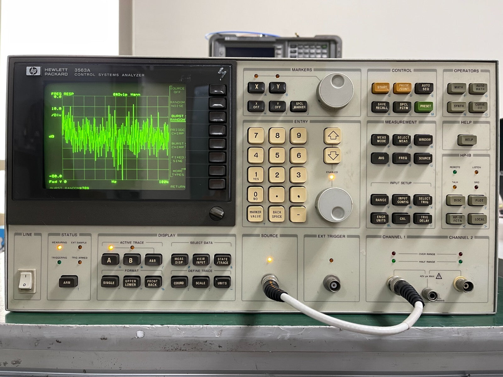 HP 3563A Control System Analyzer _3004A00154