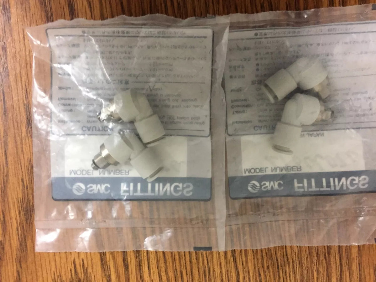 SMC KXL06-M5 Rotary Fitting, 1Bag/2pcs New