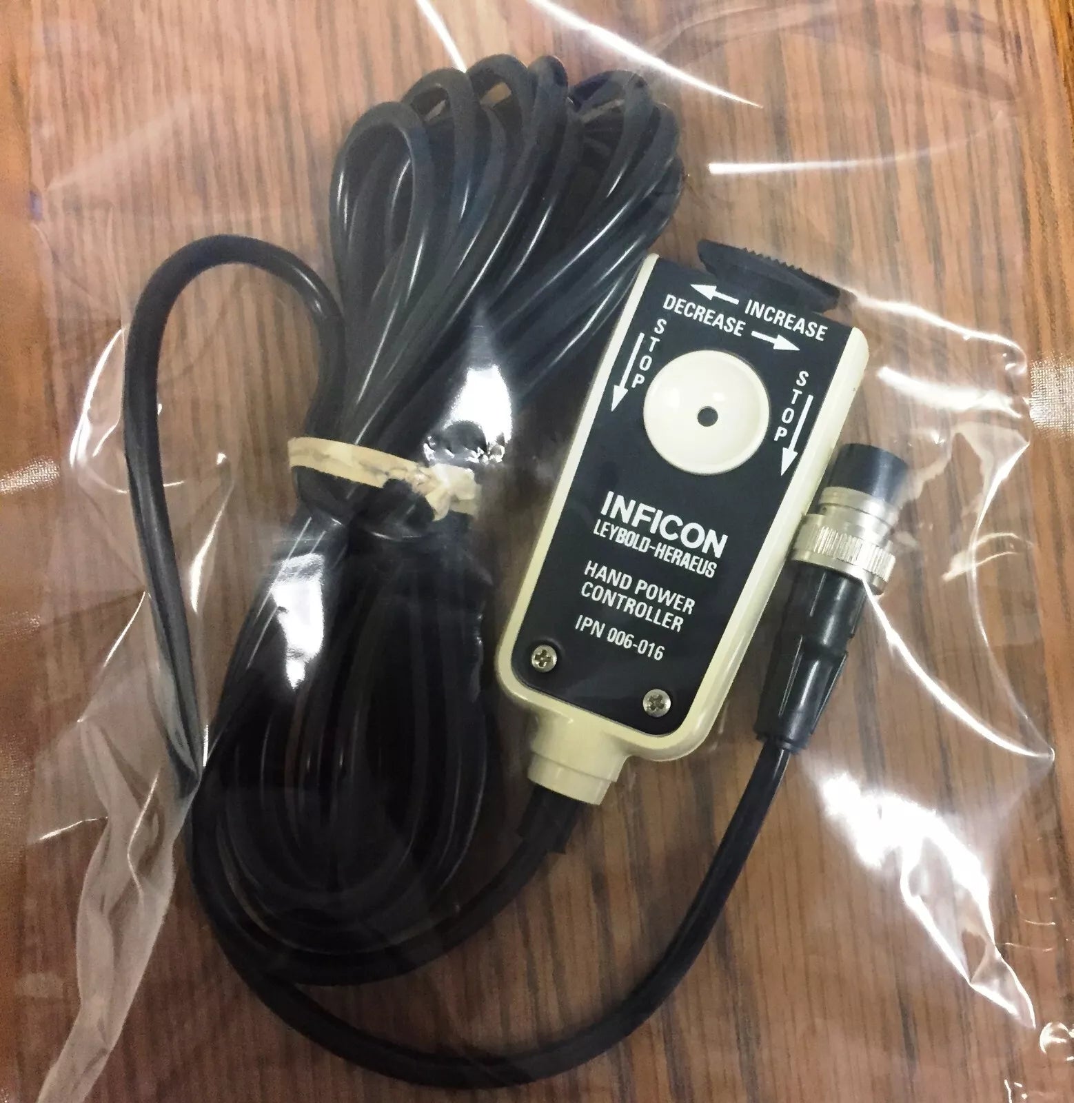 Inficon Leybold-Heraeus IPN 006-016 Hand Power Controller