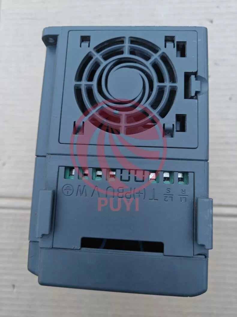 1PCS Inwitten Inverter GD10-1R5G-S2-B 1.5KW 220V in Good Condition