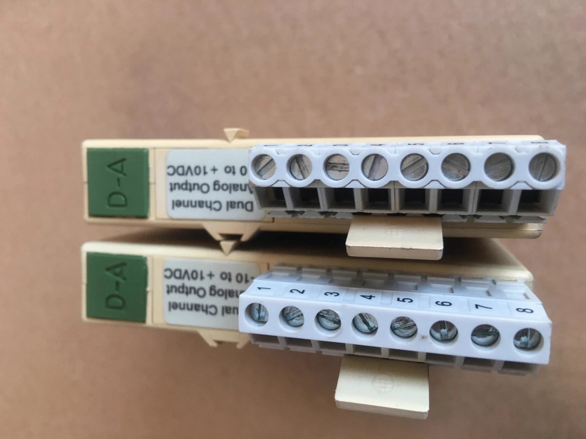 OPTO 22 SNAP-AOV-27 Analog Output Module for Industrial Control Systems
